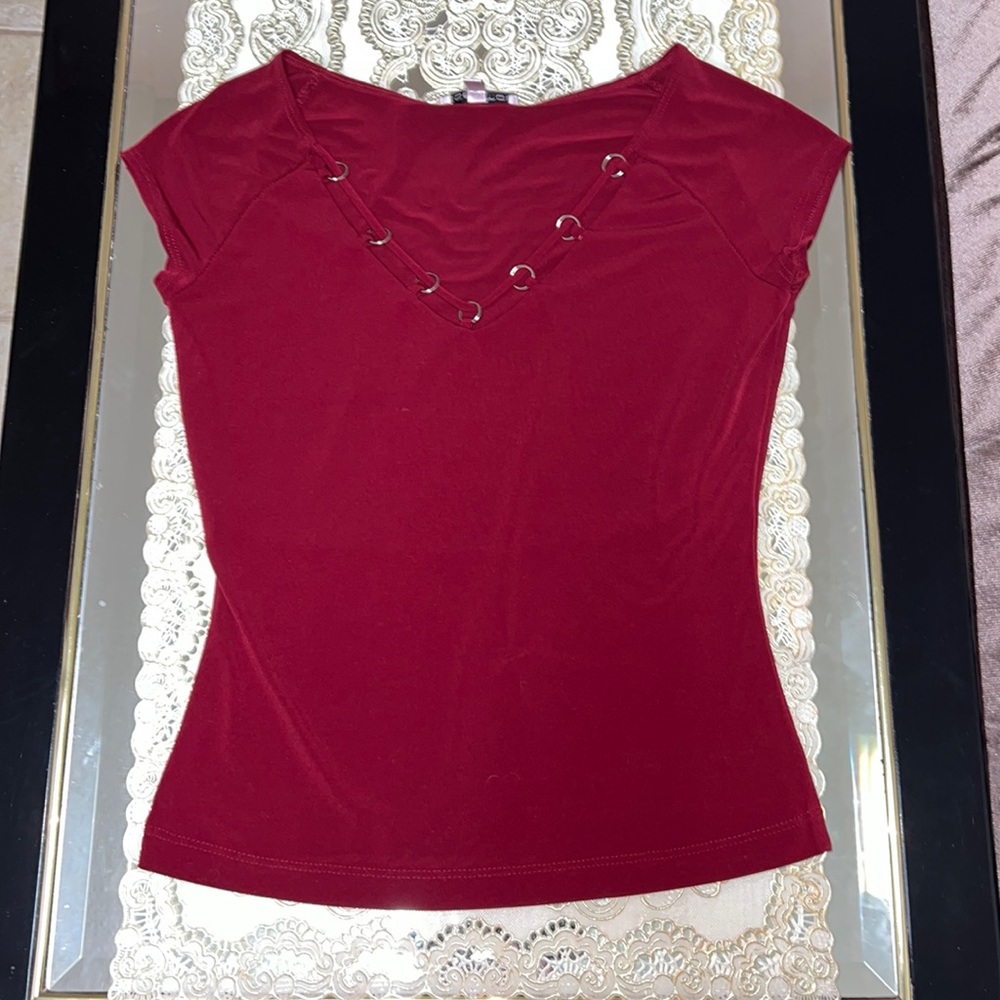 Red v-neck short sleeved t-shirt